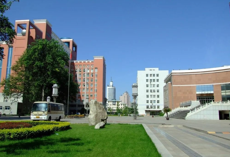 原创这4所普通医科大学省内知名度高容易进入市区医院