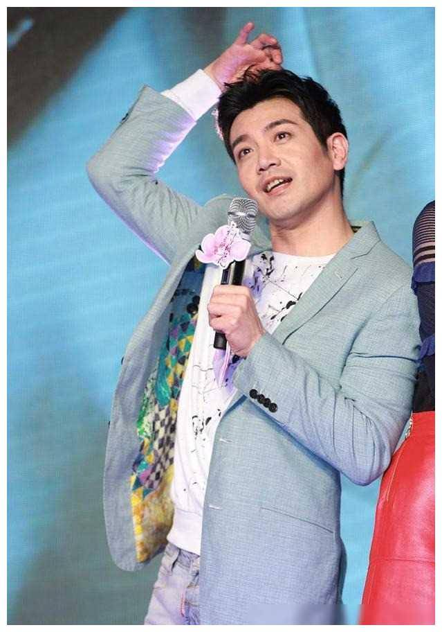 48岁张智尧演爸,33岁成毅同框,看着不尴尬吗?_表演_挑战_观众们