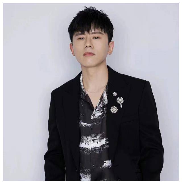 张杰女儿婚礼选曲揭秘将演绎三生三世父女情深