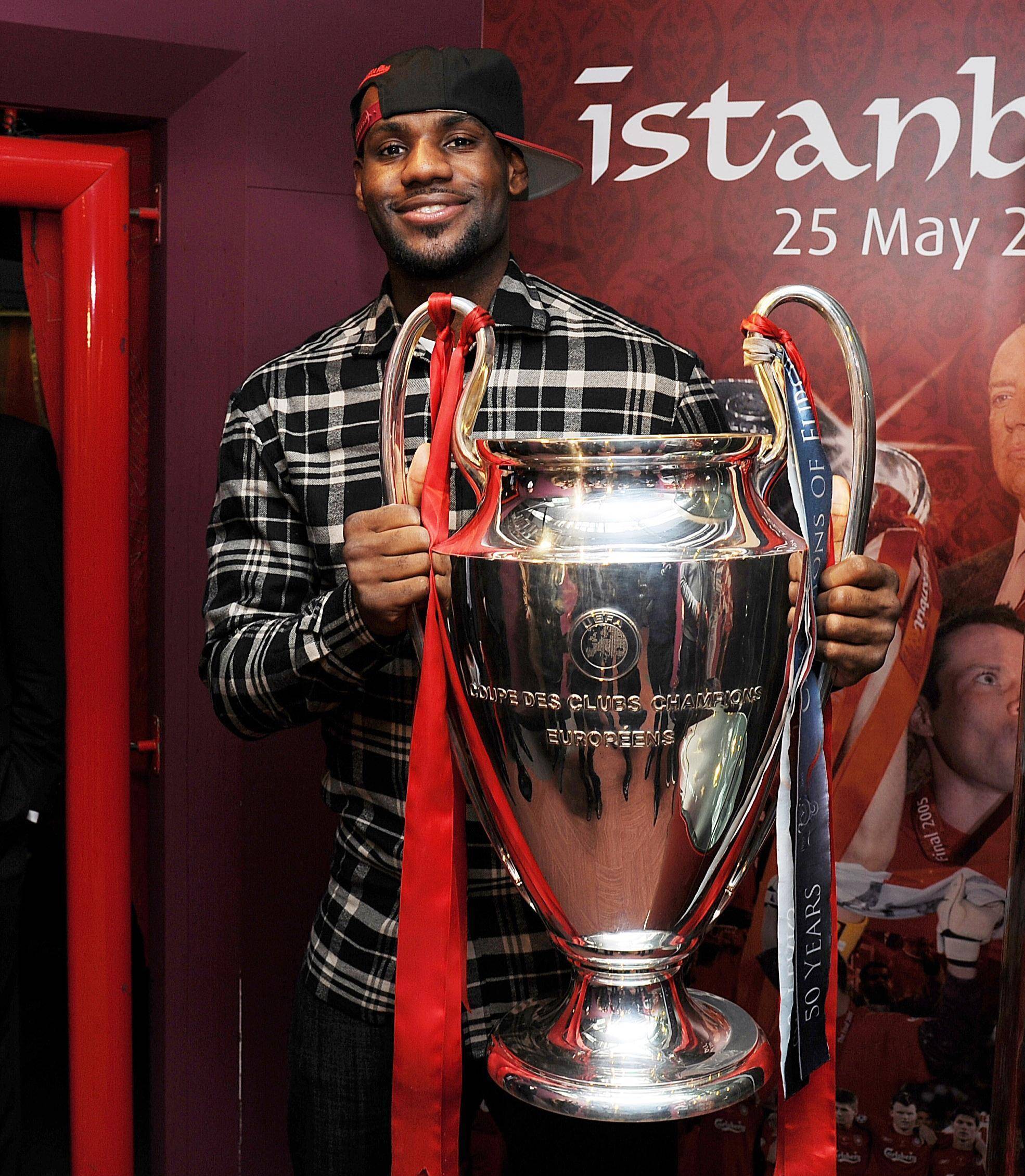 詹姆斯2011年花650万入股利物浦,13年赚了多少?