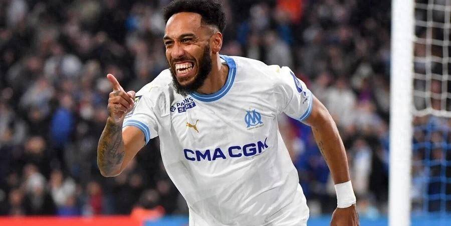 原创法甲20梅开二度34岁奥巴梅杨真踢疯了宝刀不老竟焕发第二春