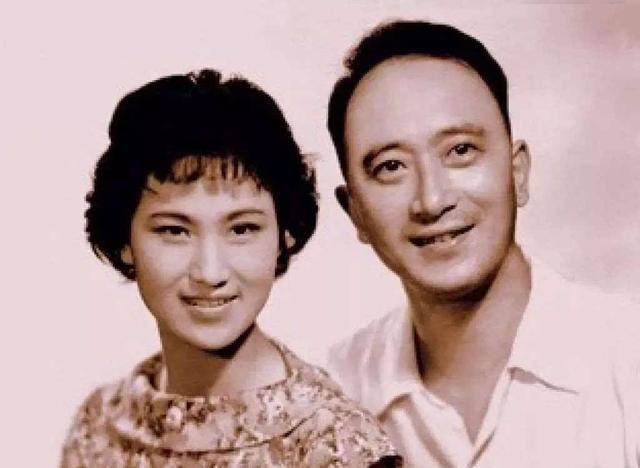 原创年近40孑然一身认识31岁的她后决定结婚郎才女貌夫妻恩爱45年