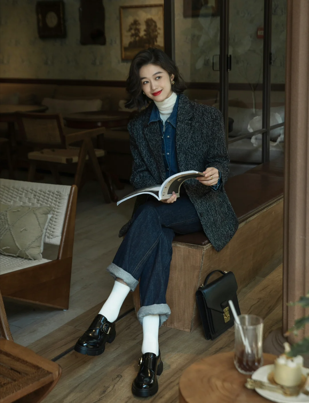 瞧下面职场潮人这样搭,简约干练又时髦_女性_孟克_西装