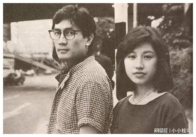 婚礼当天,刘永幸福地将戴良纯迎娶进家门.