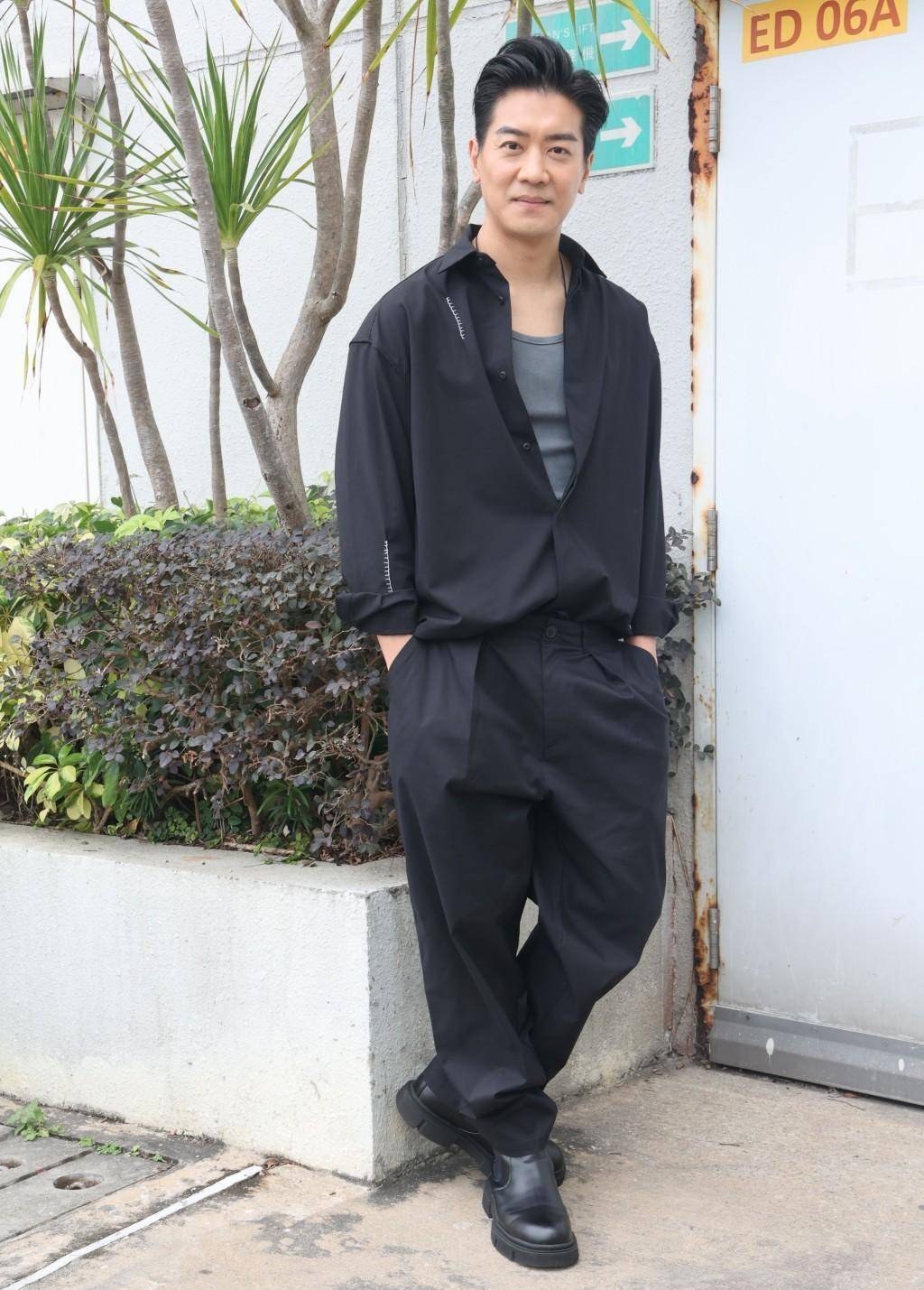 赖慰玲黎诺懿拍浴缸戏全裸!