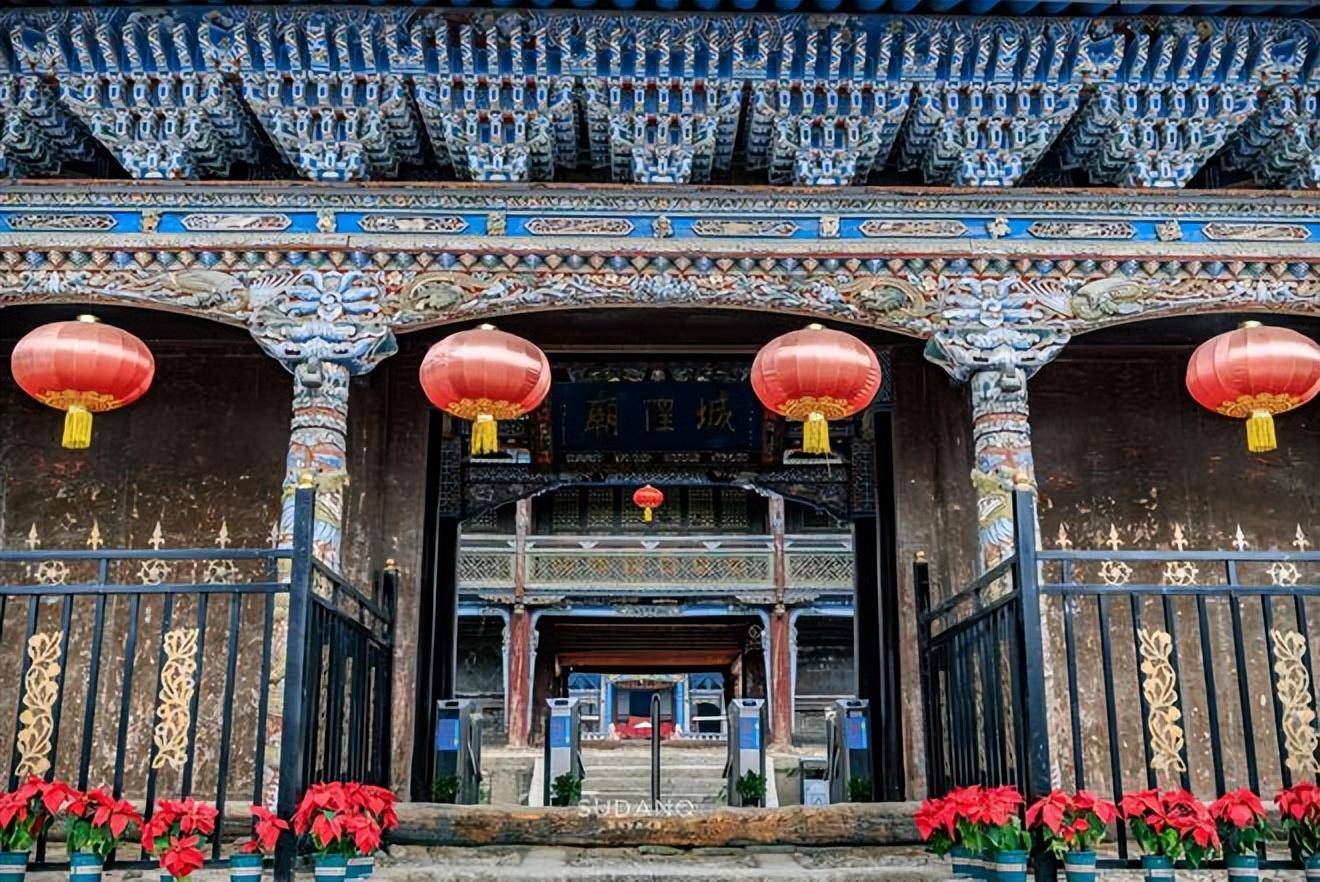 青海有一座中国最西边的城隍庙内藏百年壁画内容令人沉思