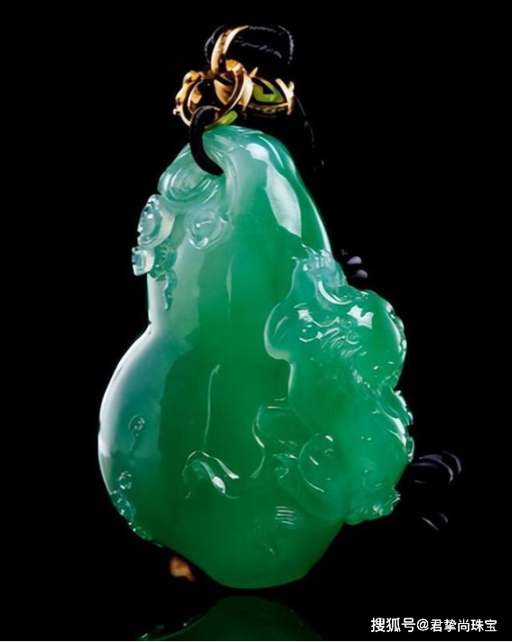 翡翠项链于春拍重现,成交二千七百万余,升值逾三成_西泠印社_拍卖