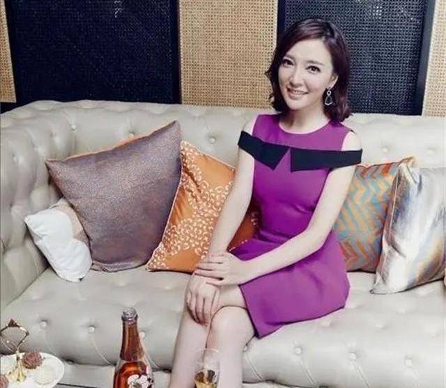 她是王励勤前女友分手后3年内嫁2富豪现已生娃37岁容颜靓丽