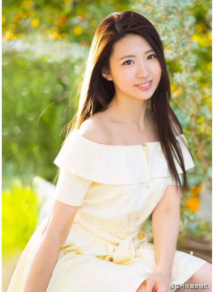 日本新生代美少女偶像:山岸逢花,颜值身材火辣与甜美并存!_麻将_角色_