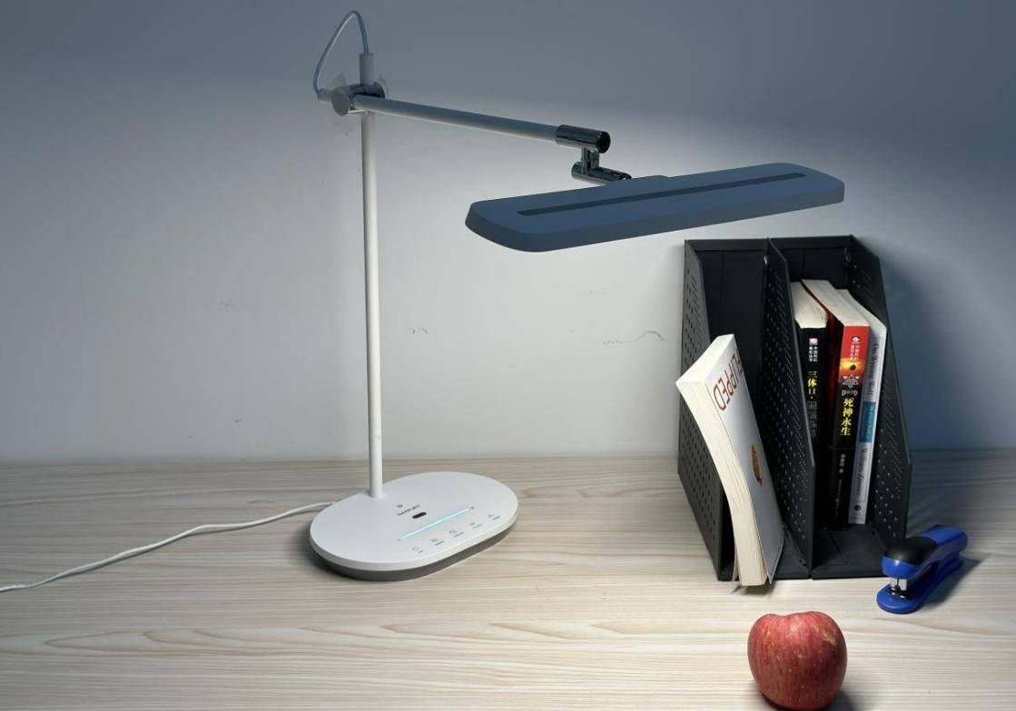 护眼灯有必要买贵的吗还是便宜?只买对不买贵,五款护眼台灯推荐