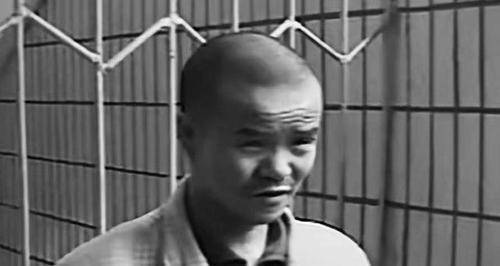 原创四川恶徒李文忠逼死父亲打疯母亲为报复前妻祸害亲女儿达9年