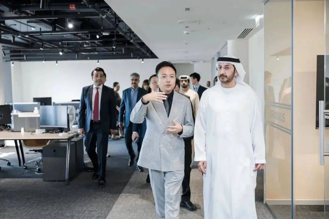 特斯联艾渝与阿联酋经济部次长迪拜世博城cto会谈