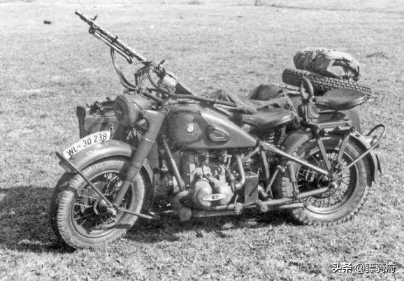 来自战火中的传奇俄罗斯乌拉尔三轮摩托车