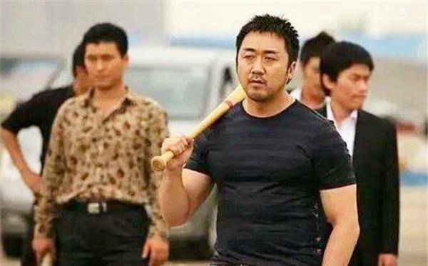 原创莫磊曾是乔四的王牌打手风光无限晚年却靠捡垃圾为生