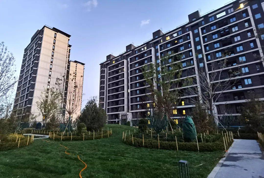 武汉中建壹品鄂旅投东湖学府售楼处电话24小时电话东湖学府首页网站