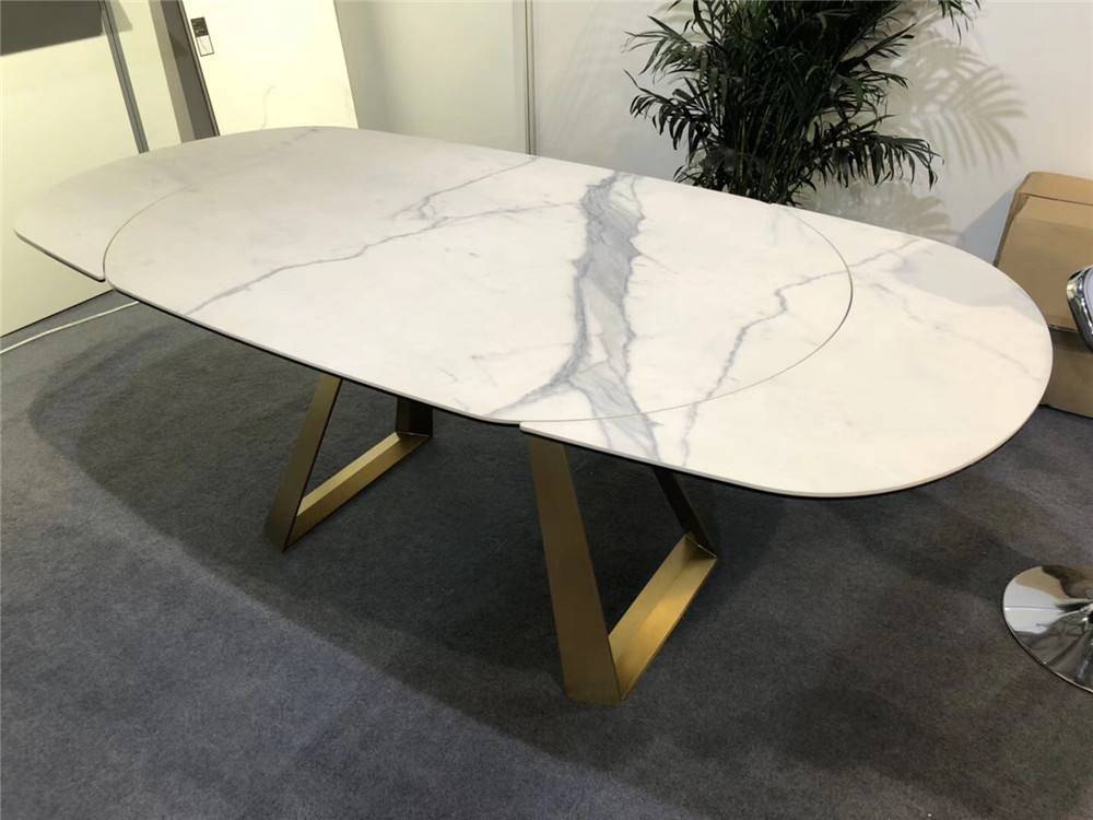 为什么风靡一时的岩板餐桌如今越来越多人嫌弃原因很简单