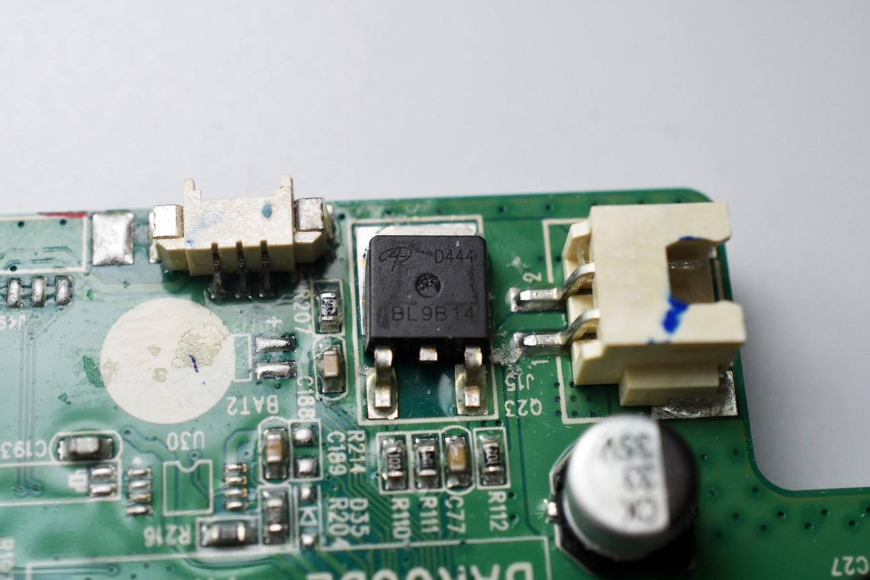 米家扫地机器人让你从繁琐的家务清洁中解放你的双手