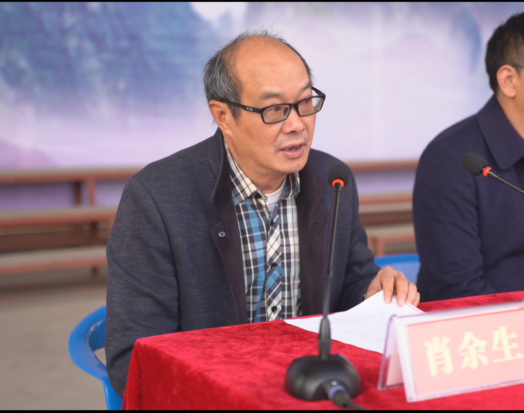 主管安全督学肖余生对同学们新学期安全和纪律提出了更高要求.