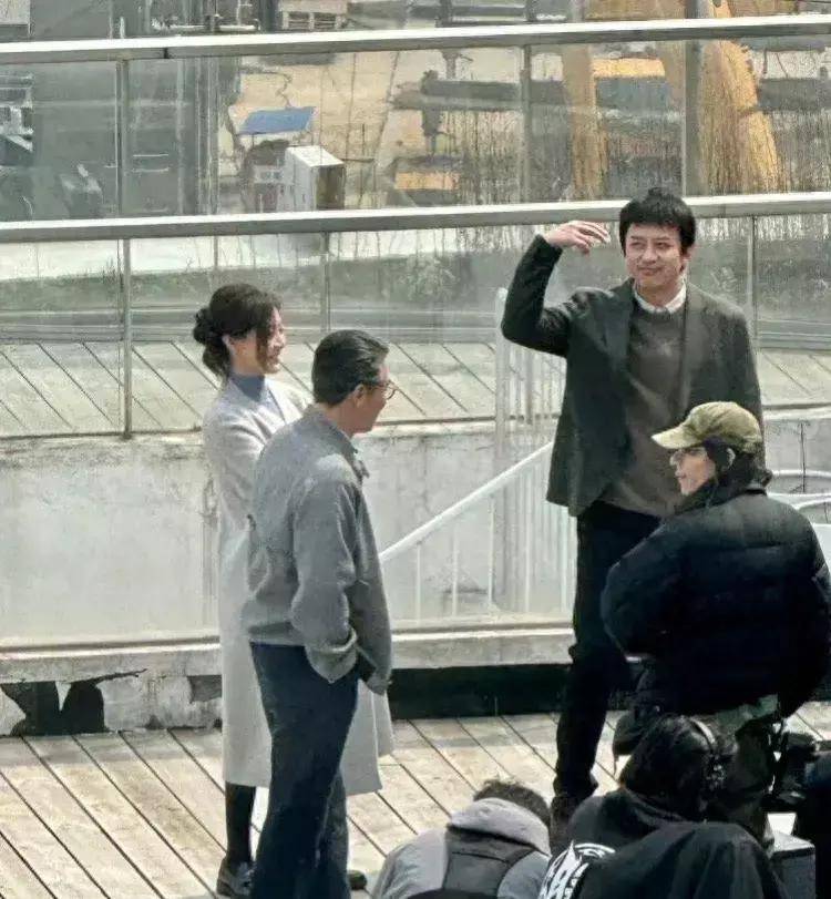 45岁邓超被指秃顶危机42岁孙俪扔掉微商头直接美出新高度
