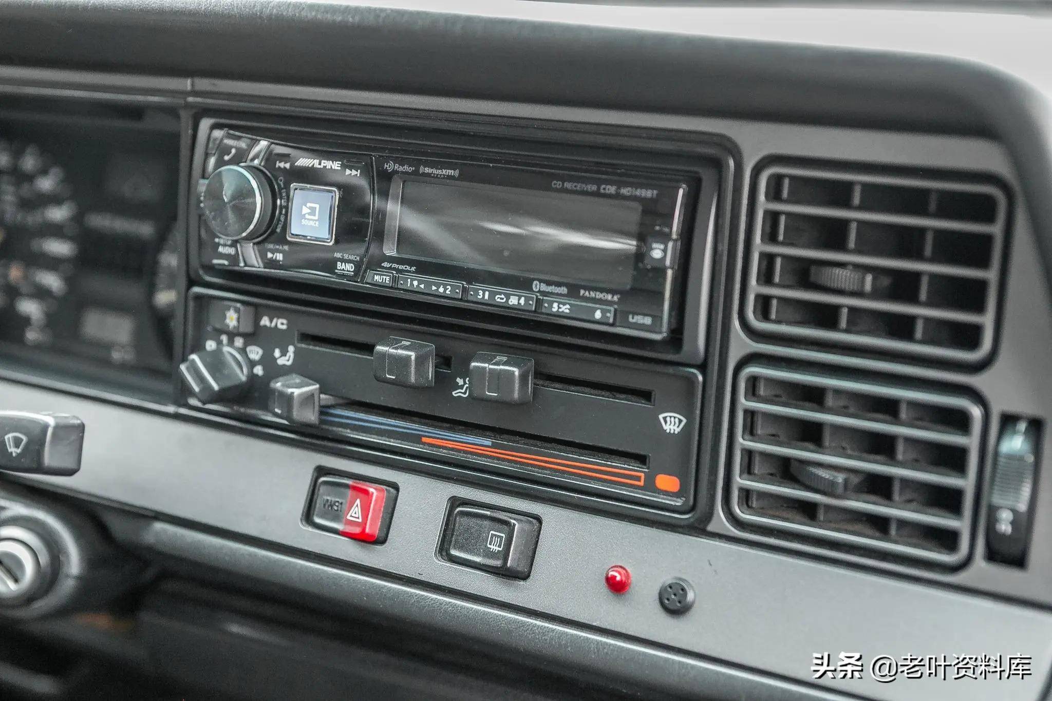 一辆1986年美国版大众"桑塔纳"旅行车_搜狐汽车_搜狐网