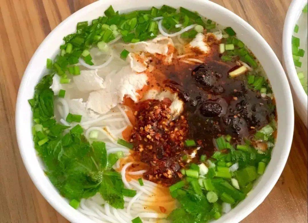 美食丰富小吃多样,美景不输昆明大理!_个旧_米线_一家