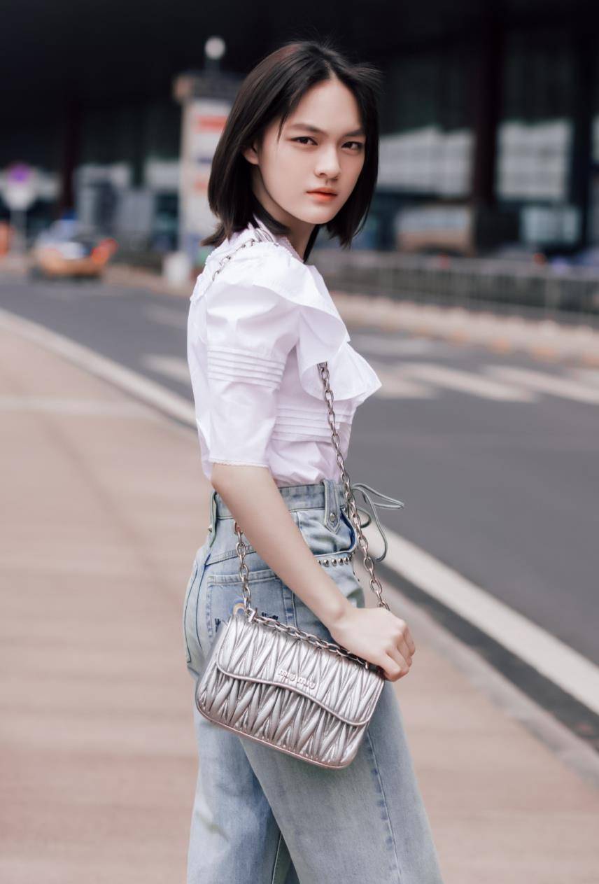 原创文淇才是时髦精别再说白色太单调其实是你不会穿