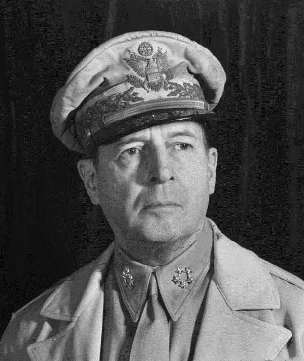 时,劲敌李奇微差点被我军活捉,不然战争将改写_麦克阿瑟_志愿军_沃克