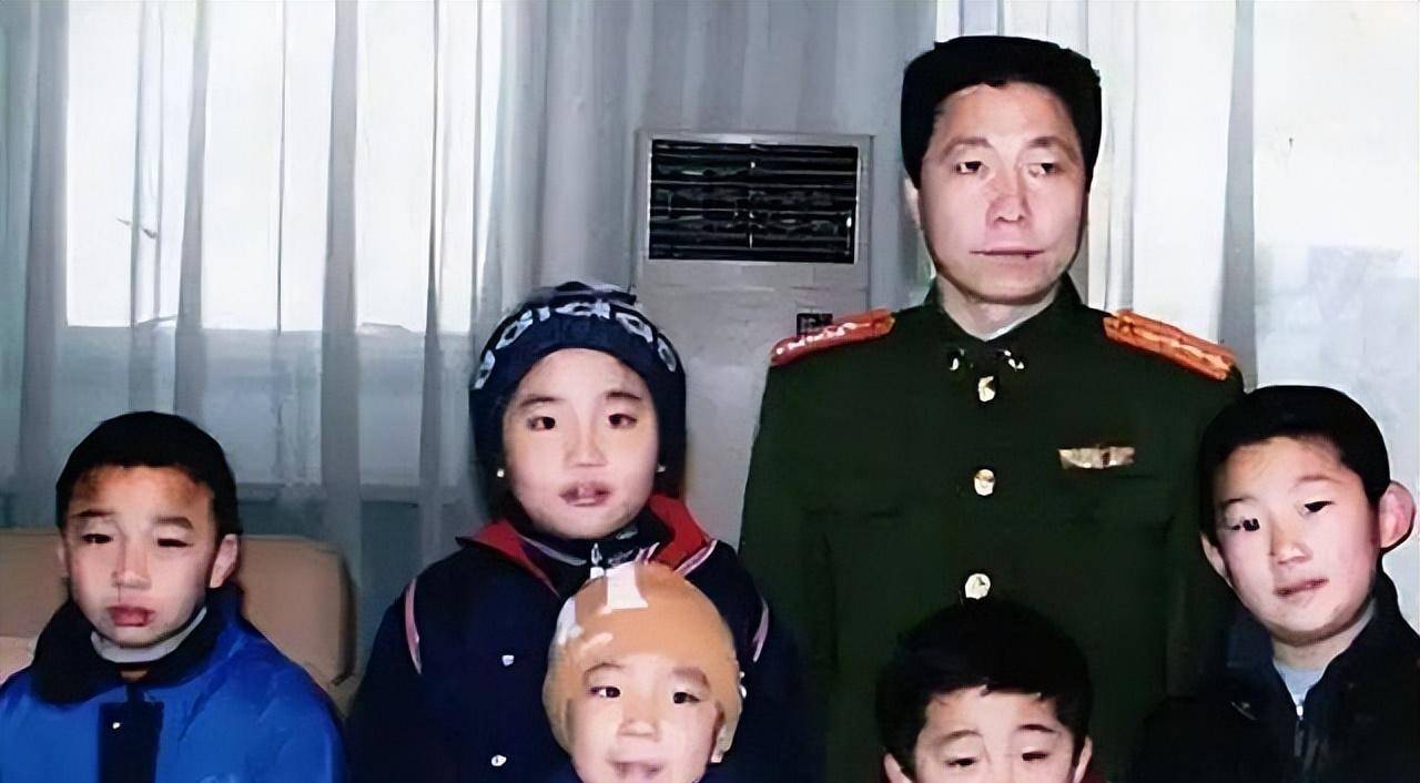 杨利伟的妻子容貌秀丽和婆婆是同事被一眼看上当儿媳妇