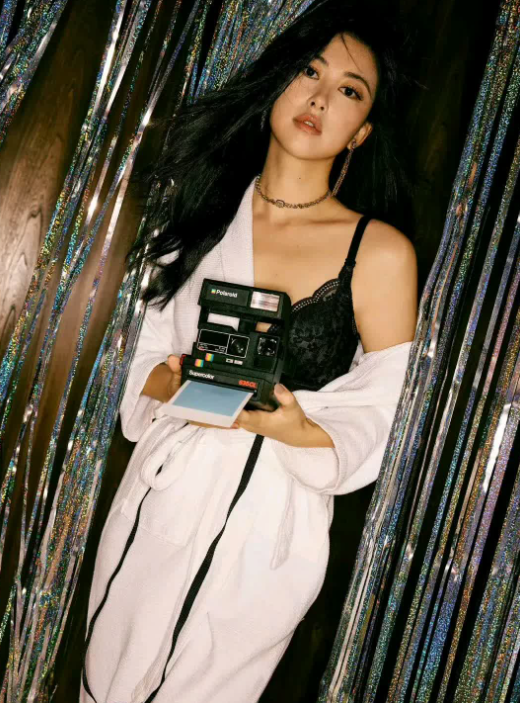 原创朱珠性感近照曝光因孕期糖尿病胖到156斤产后自律健身狂减50斤