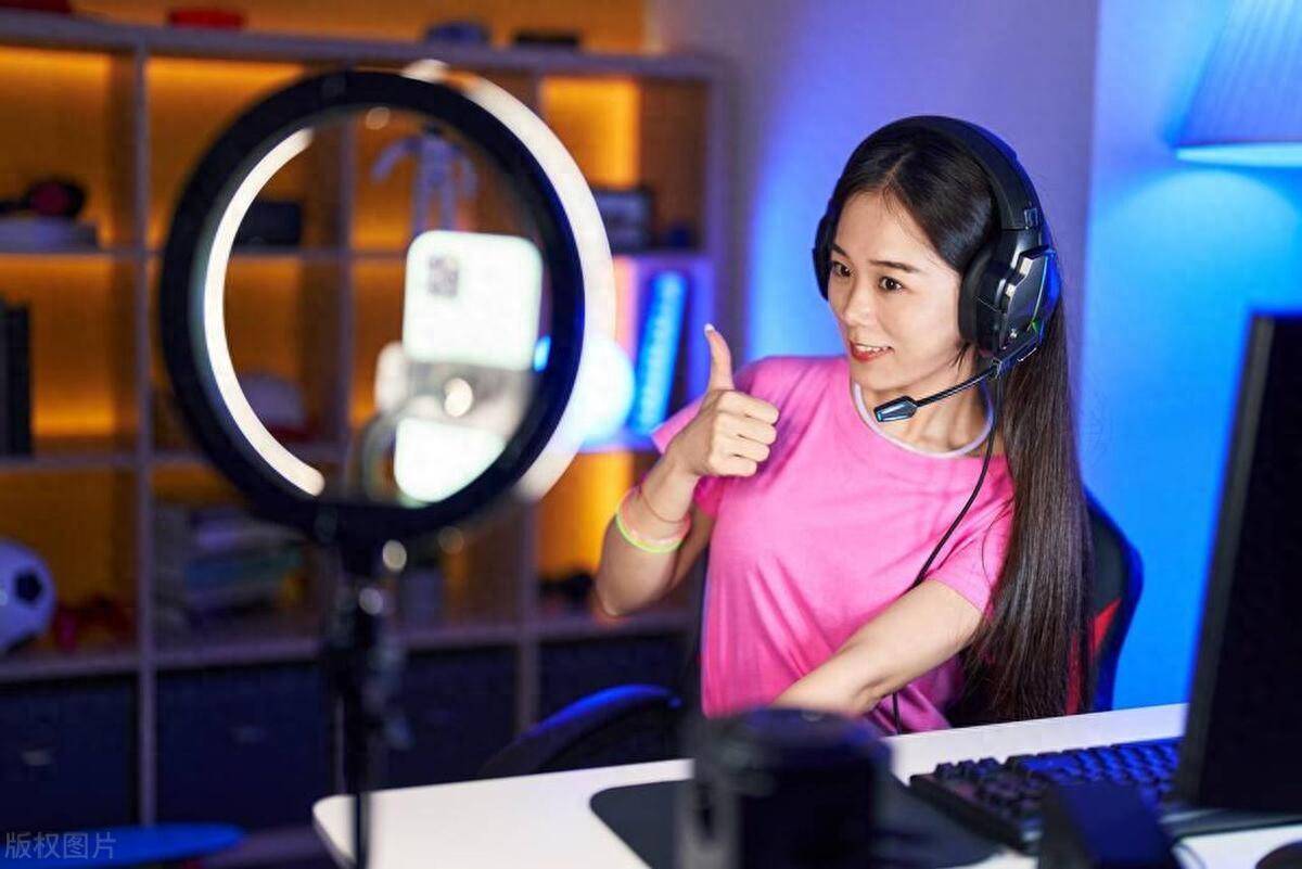 网络视听主播怎么考证书网络视听主播就业前景及市场需求分析