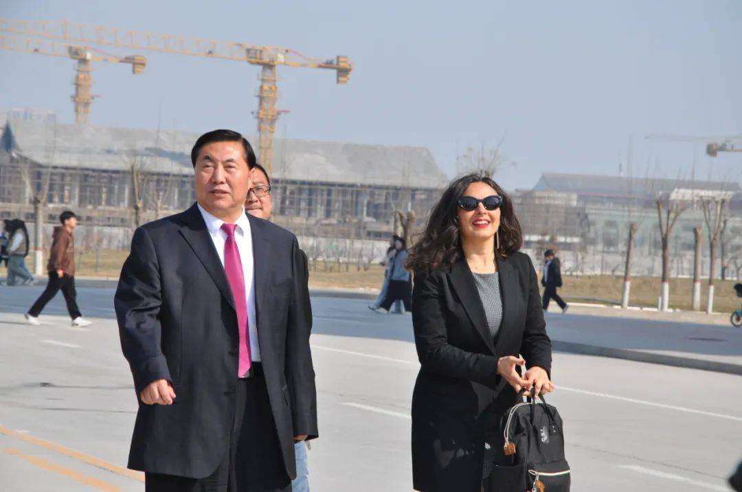 图说河外西班牙王国驻华大使到河北外国语学院交流访问