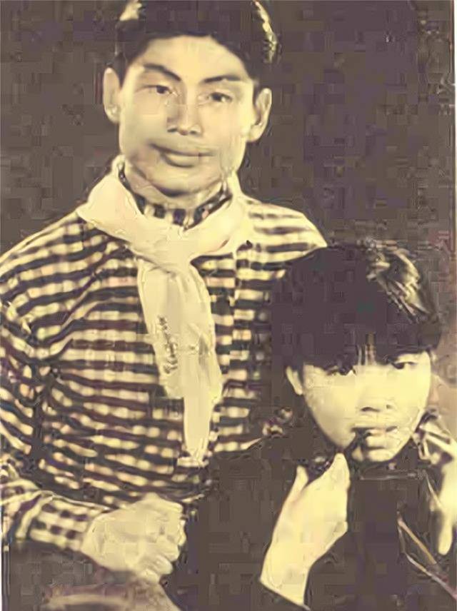 原创萧红他打三分工养她她弃他临终如果三郎在定会来救我吧