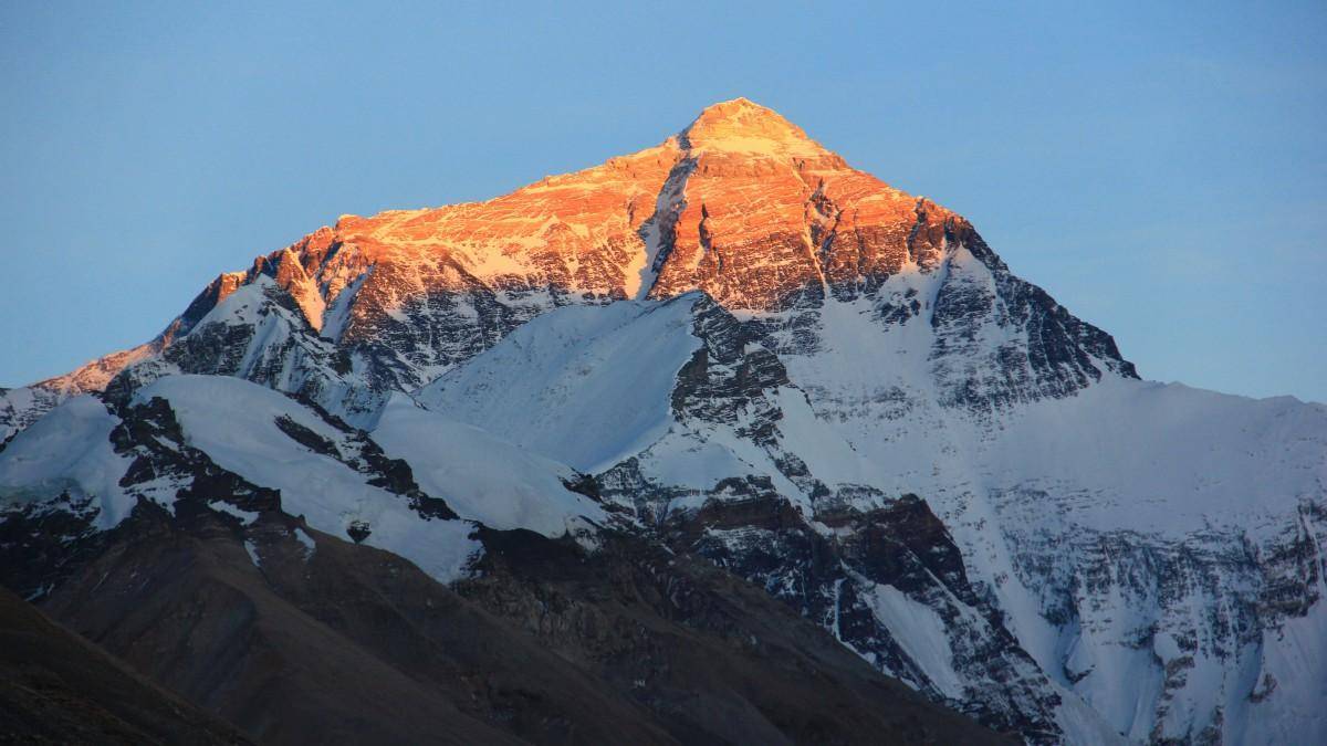 珠峰有两个"身高",你知道吗_极端_高度_天气