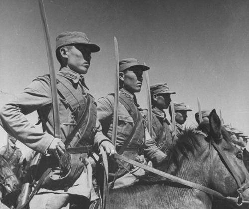 二战期间这个小国对中国在内的全世界宣战如今成了赛车圣地