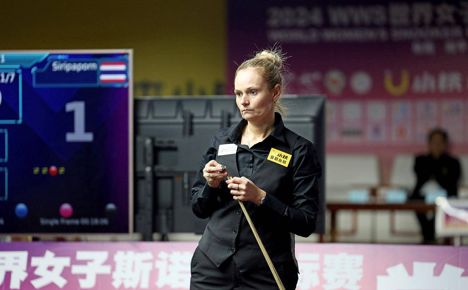 女子世锦赛四强名副其实白雨露将挑战斯诺克女皇埃文斯