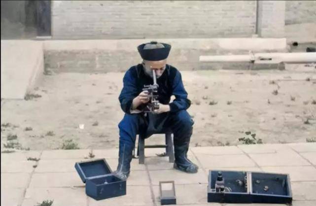 原创晚清何模样清兵装备m1873步枪慈禧颐和园赏雪8岁女孩做母亲