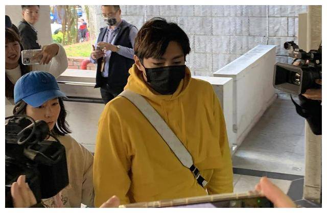 炎亚纶达成和解体签署保密协议拒公布和解金额