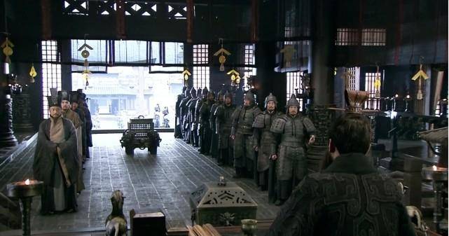 曹操的套路有多深哭着处置了陈宫又供养起他一家老小