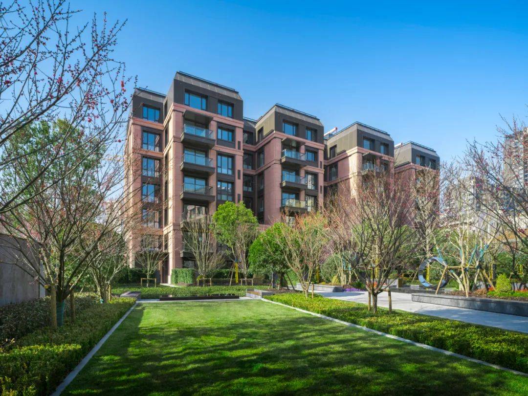 武汉华发外滩荟售楼处电话售楼中心楼盘详情24小时电话