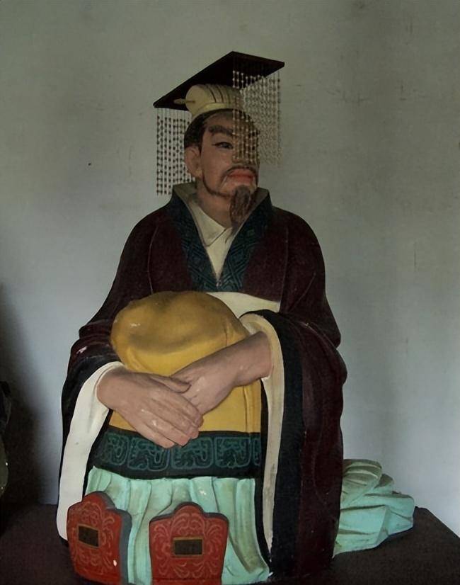 柯卢姬姓吴氏,生于周昭王乙未年,泰伯八世孙,第9位吴国君主,在位38年.