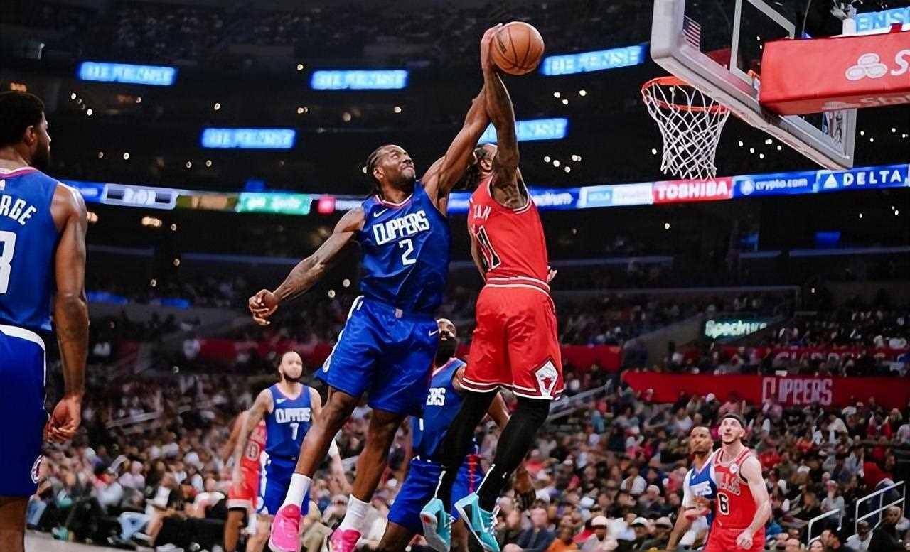 原创哈登3双创纪录成历史第2人快船逆转公牛创神迹小卡乔治41