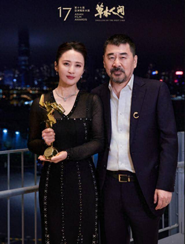 蒋勤勤一个被老公不断吹捧出来的亚洲电影大奖最佳女主角