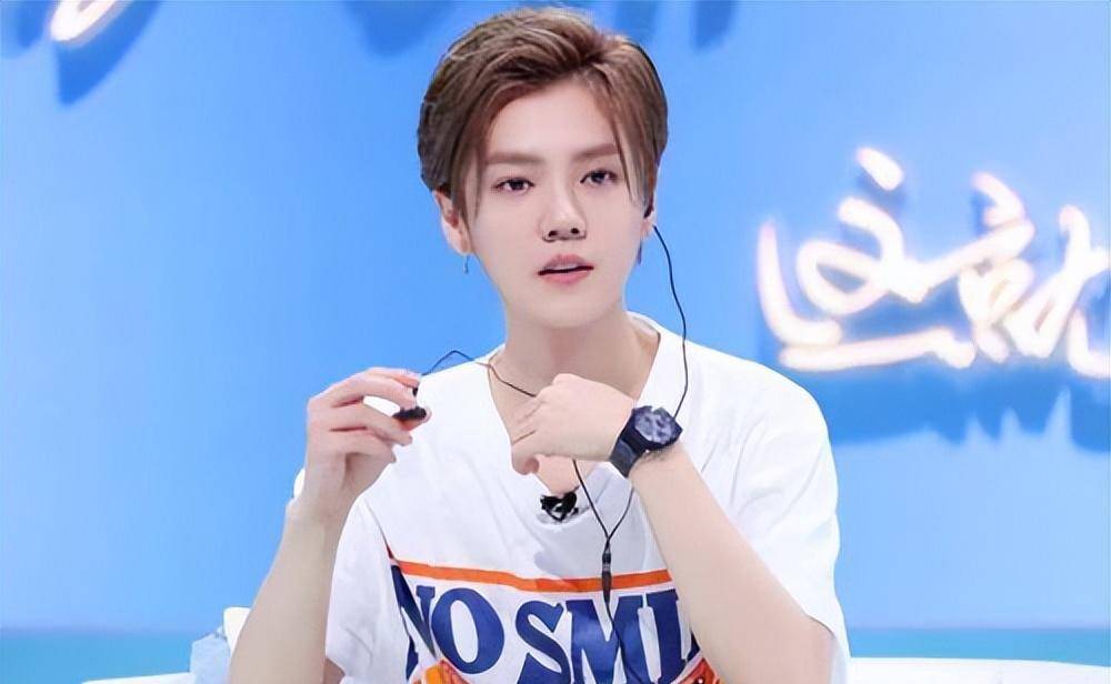 鹿晗家庭背景曝光原来这么厉害难怪一定要公开恋情