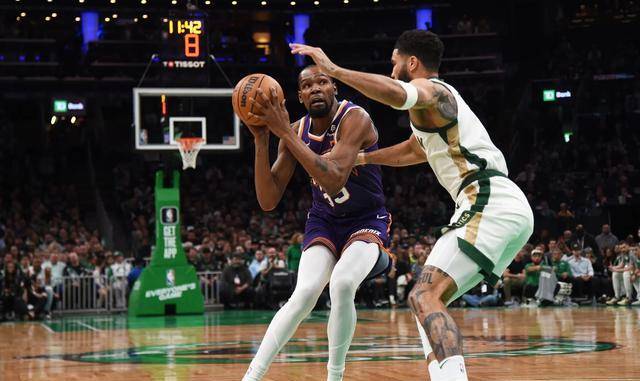 杜兰特仅20分遭绿军双杀太阳8连败塔图姆带领凯尔特人获胜