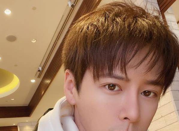 原创参加过快男曾是中韩组合成员签约张萌后资源很好他却仍不火