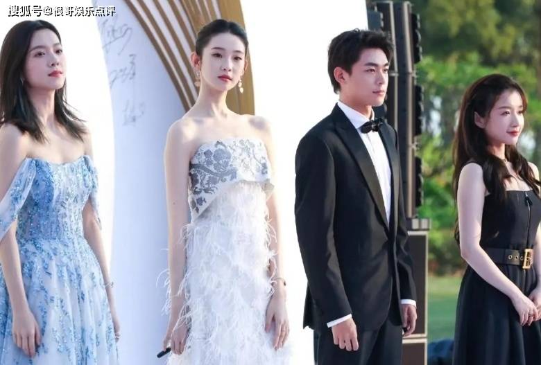 张艺凡毕业于北京舞蹈学院,身高1米75的她站在人群中真的会带给我们"