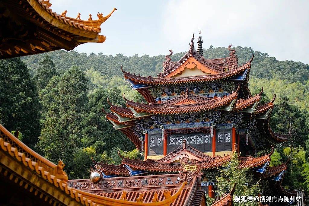 火山大石谷景区(天目大峡谷):距项目约13km,以森林,奇石,碧潭,飞瀑