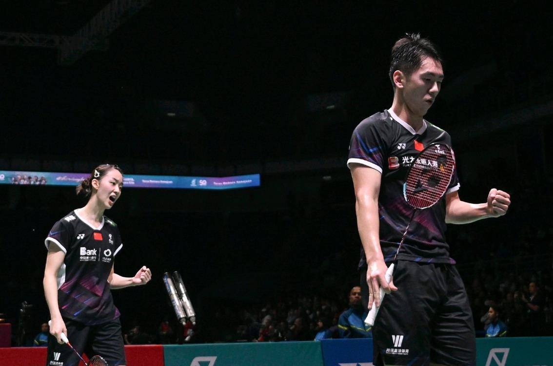 本轮遇到了6号种子,世界排名第40的丹麦组合杰斯帕/格拉维森