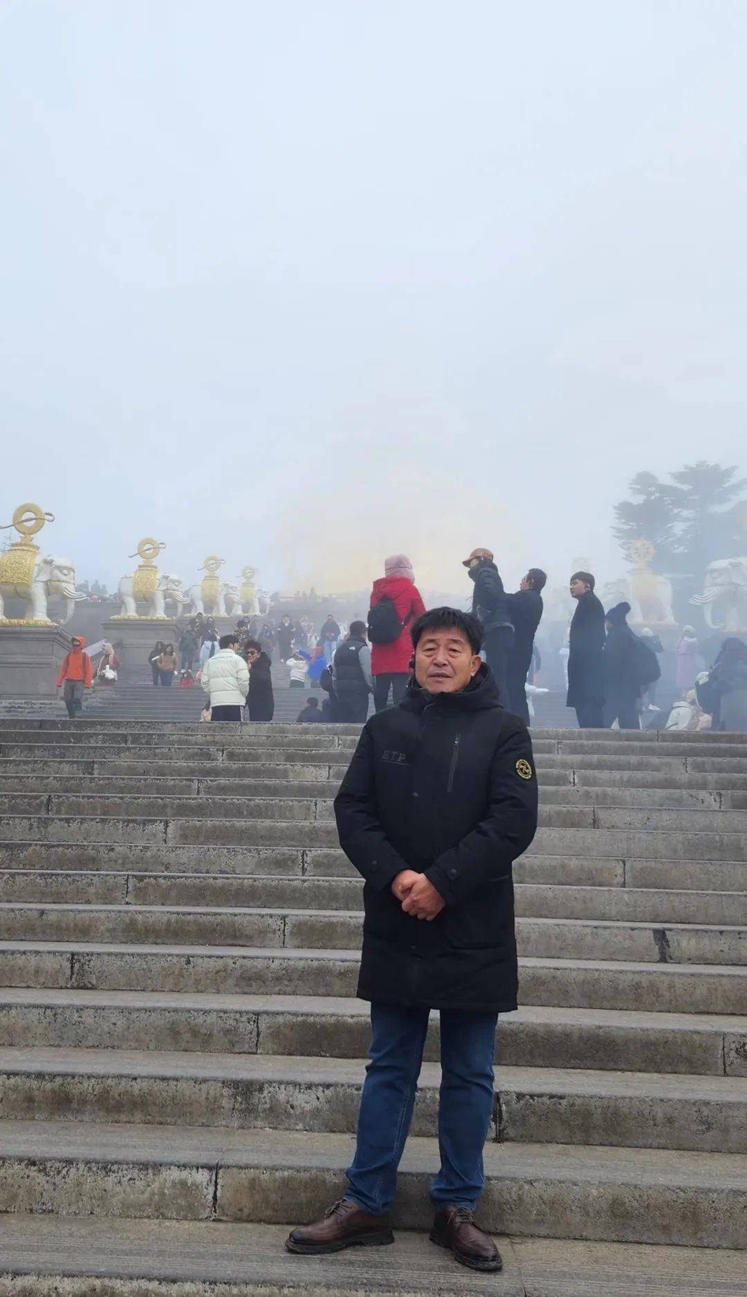 李文勇问界引航未来开创艺术新纪元