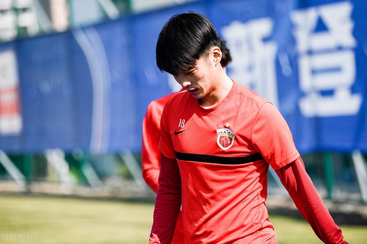 原创上港本土核心离队后爆发新东家首秀就梅开二度一战就征服球迷